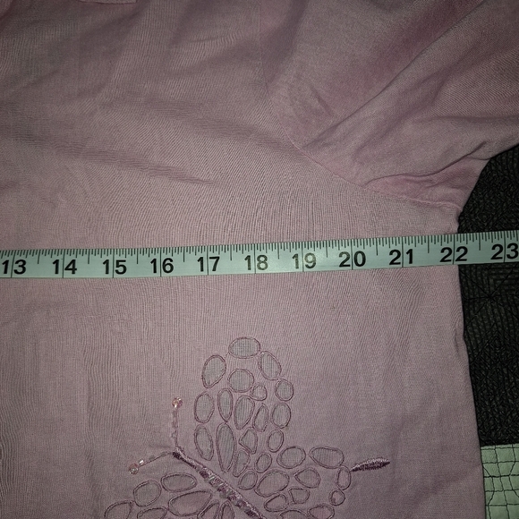 Quacker Factory Medium Linen Cotton Butterfly Cutout Sequin Long Sleeve Top - Picture 9 of 10